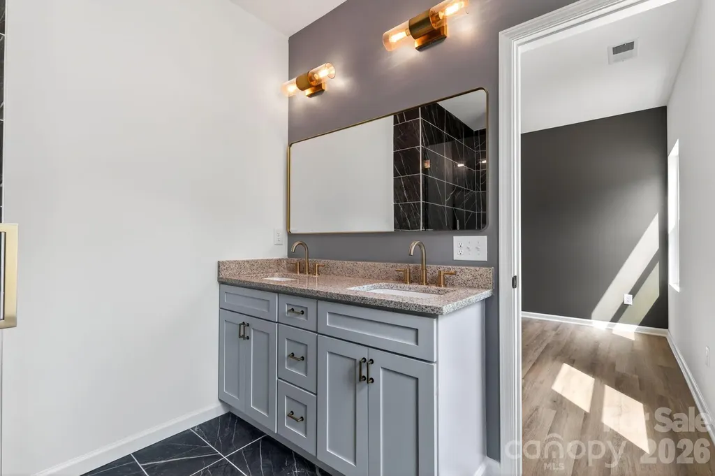 402 Pine Grove Avenue Cherryville NC 28021