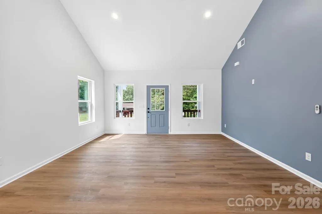 402 Pine Grove Avenue Cherryville NC 28021