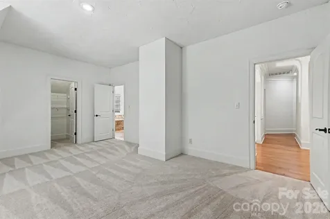 703 Sainte Rose Lane Charlotte NC 28226