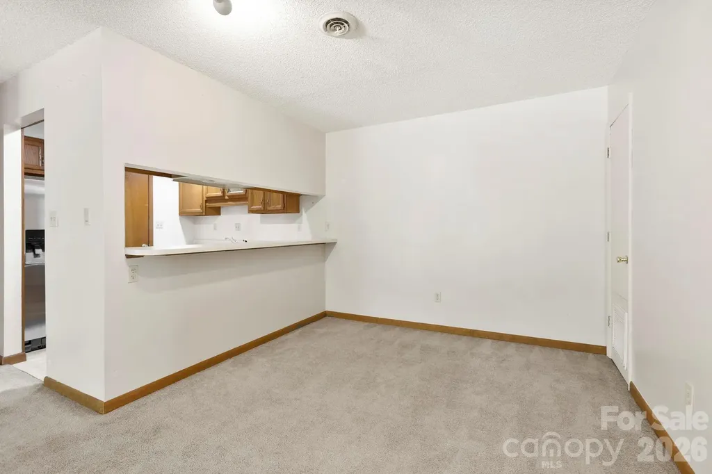 48 Ravencroft Lane Asheville NC 28803