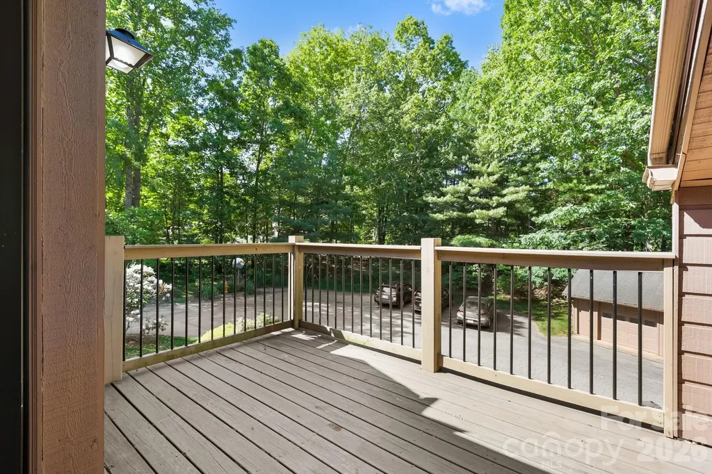 48 Ravencroft Lane Asheville NC 28803