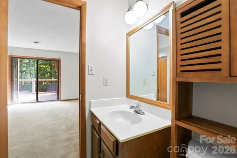 48 Ravencroft Lane Asheville NC 28803