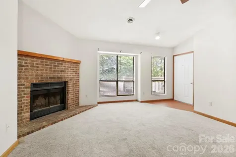 48 Ravencroft Lane Asheville NC 28803