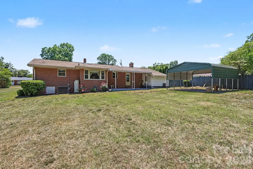 1210 Edgedale Drive Salisbury NC 28144