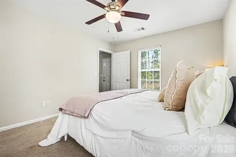 2540 Elmin Street Charlotte NC 28208