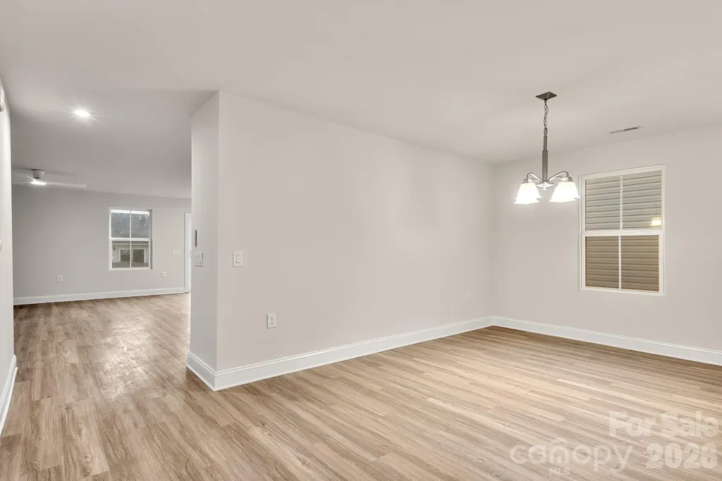 4238 Mackinnon Drive Charlotte NC 28214