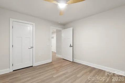 4238 Mackinnon Drive Charlotte NC 28214