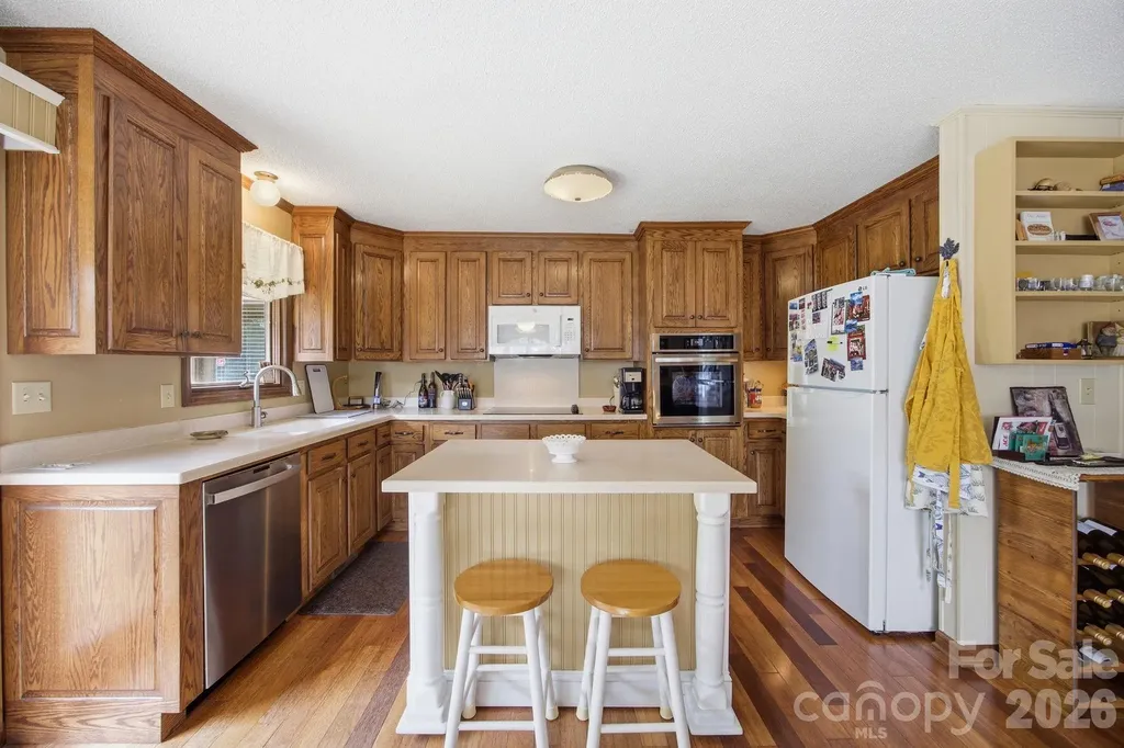 220 Shoreline Loop Mooresville NC 28117