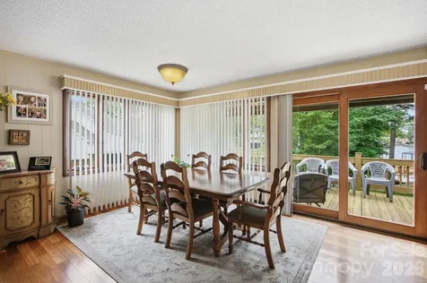 220 Shoreline Loop Mooresville NC 28117