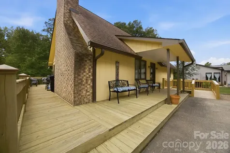 220 Shoreline Loop Mooresville NC 28117