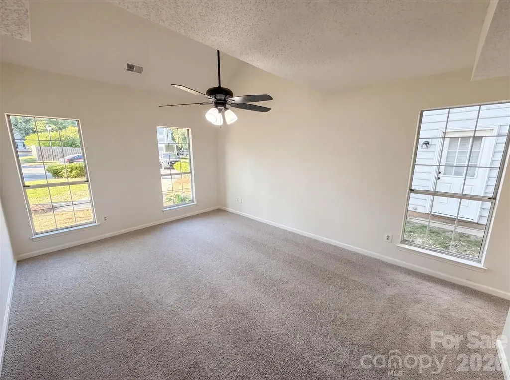 4720 Topsail Court Charlotte NC 28212