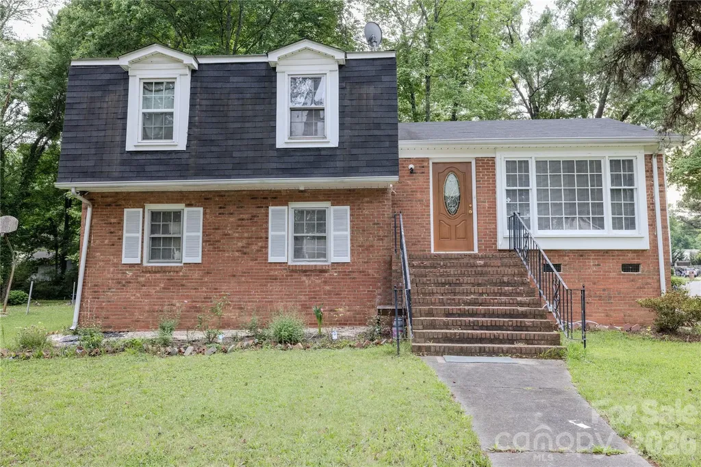 2545 Cedarwild Road Charlotte NC 28212