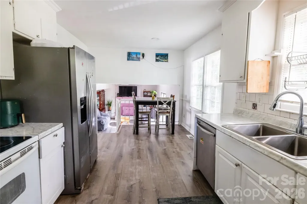 2545 Cedarwild Road Charlotte NC 28212