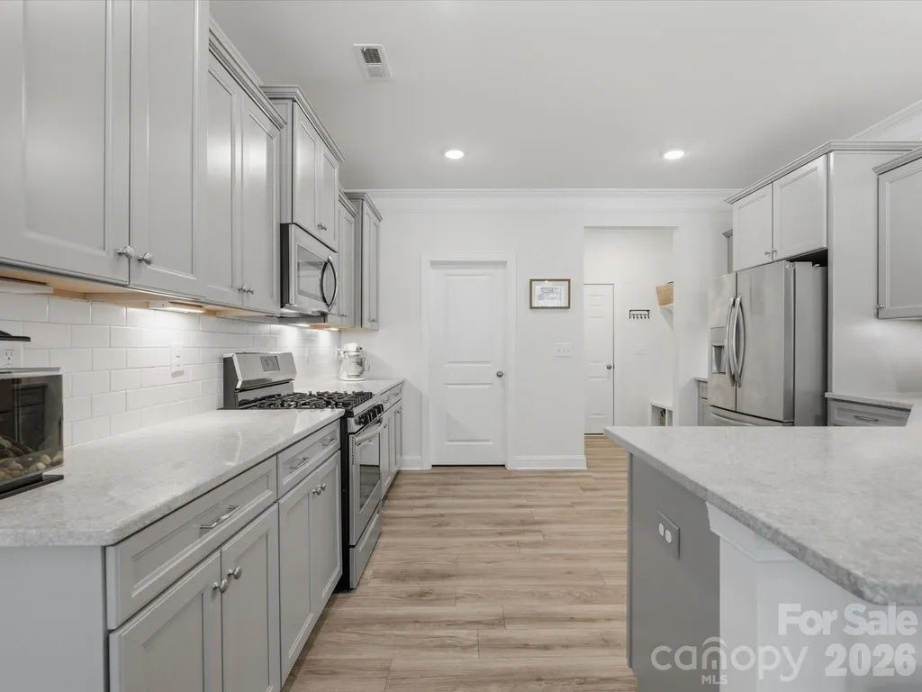 6024 Hampstead Pond Lane Matthews NC 28105