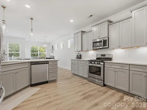 6024 Hampstead Pond Lane Matthews NC 28105