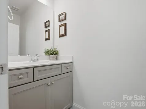 6024 Hampstead Pond Lane Matthews NC 28105