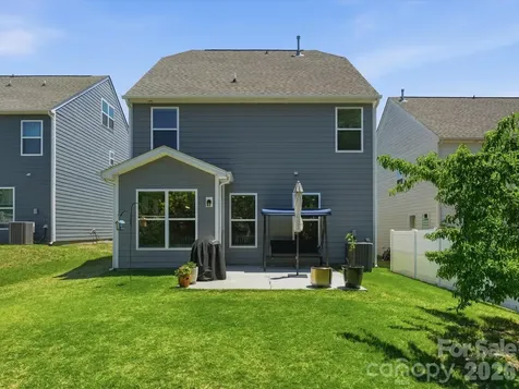 6024 Hampstead Pond Lane Matthews NC 28105