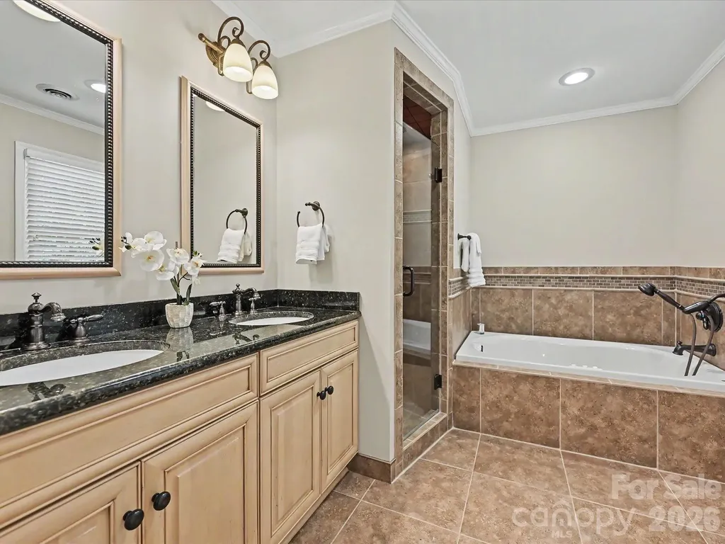 7933 Sunnyvale Lane Charlotte NC 28210