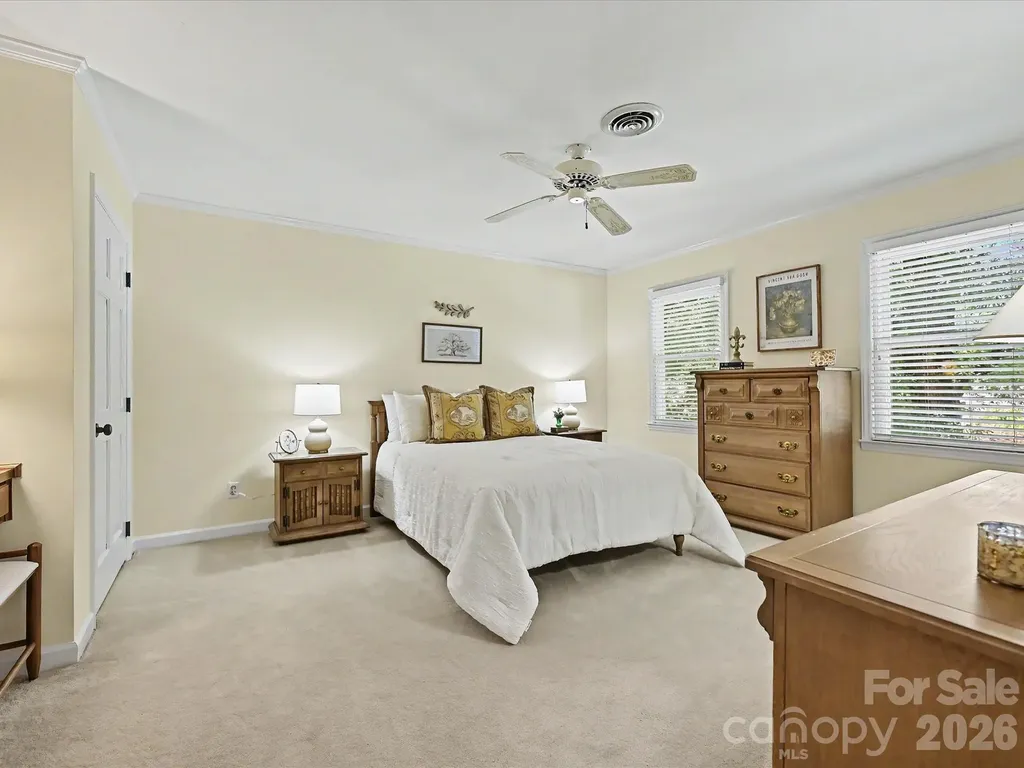 7933 Sunnyvale Lane Charlotte NC 28210
