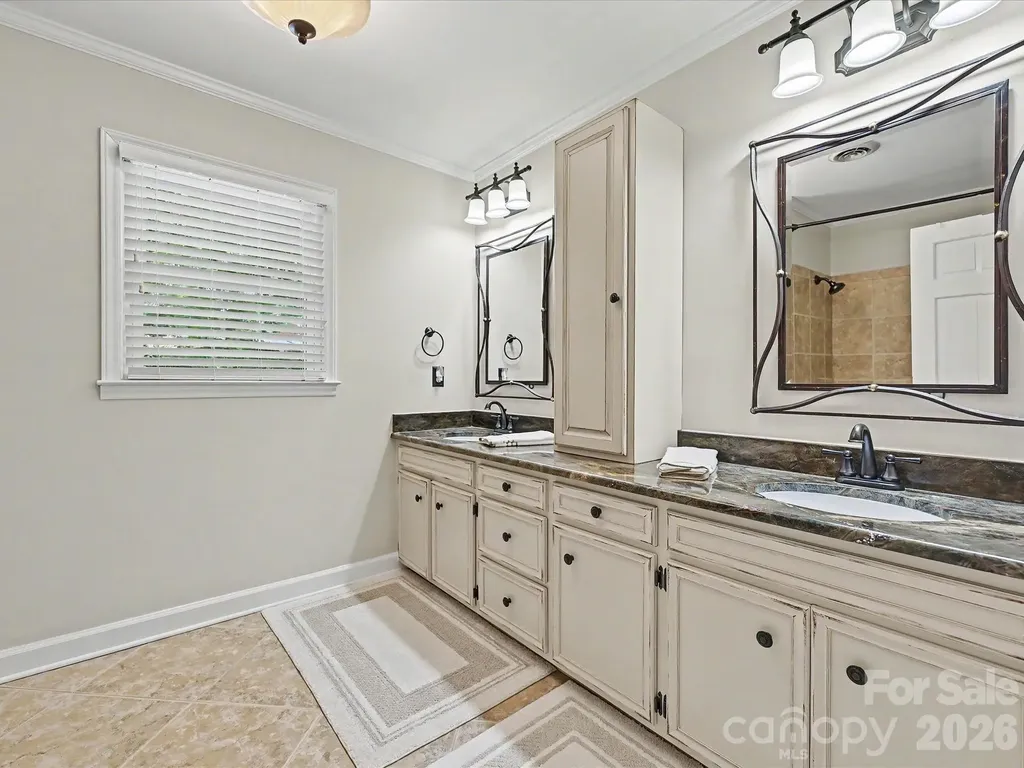 7933 Sunnyvale Lane Charlotte NC 28210