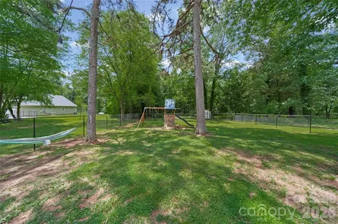 600 Mcadenville Road Lowell NC 28098