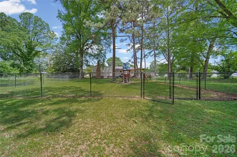 600 Mcadenville Road Lowell NC 28098