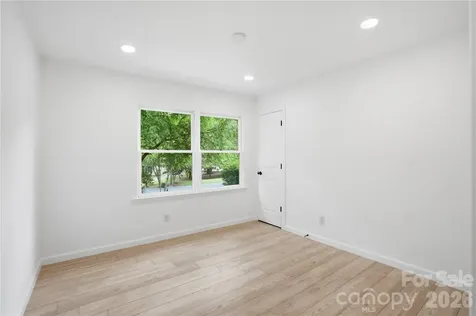 5910 Grosner Place Charlotte NC 28211