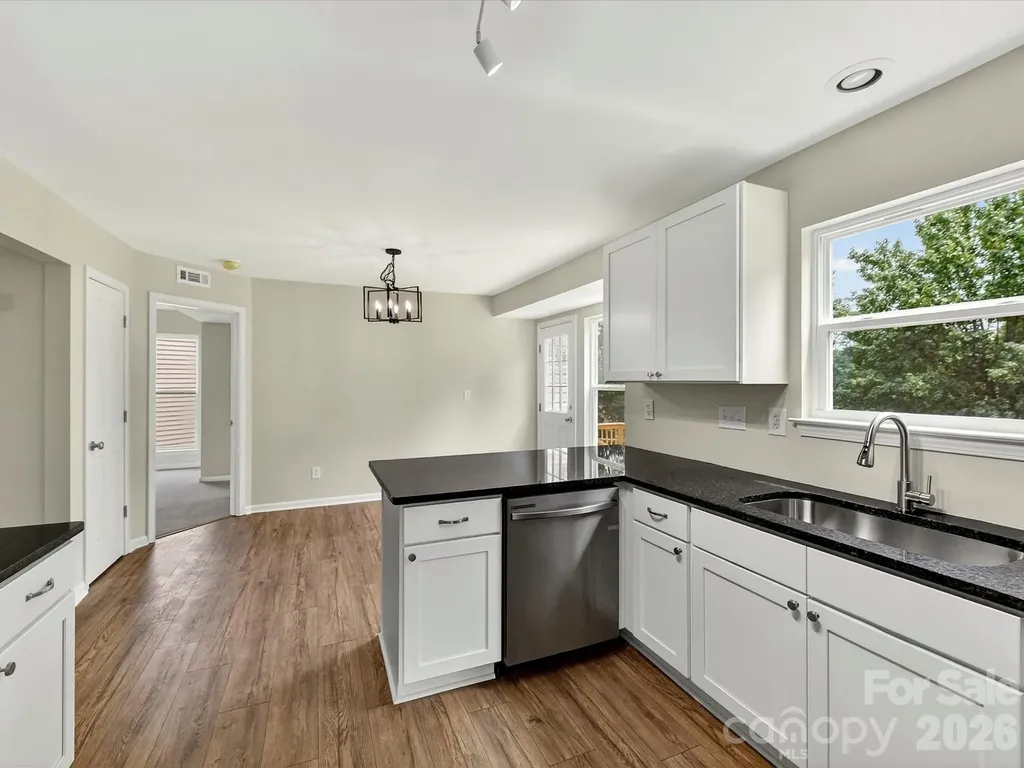 9716 Pernell Lane Charlotte NC 28213