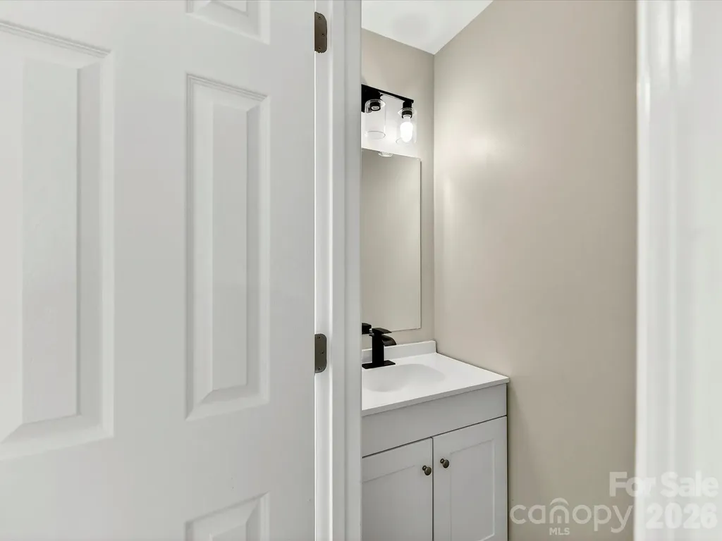 9716 Pernell Lane Charlotte NC 28213