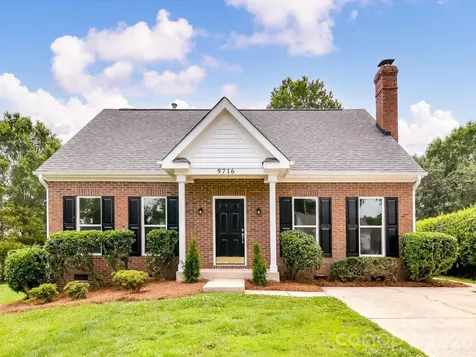 9716 Pernell Lane Charlotte NC 28213