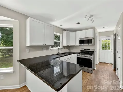 9716 Pernell Lane Charlotte NC 28213