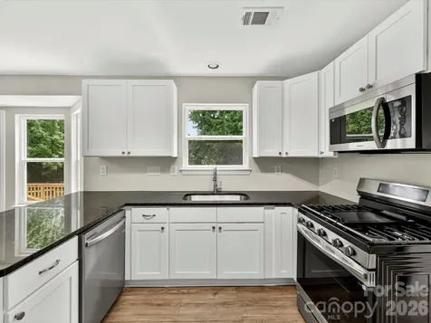 9716 Pernell Lane Charlotte NC 28213