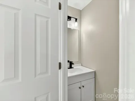 9716 Pernell Lane Charlotte NC 28213