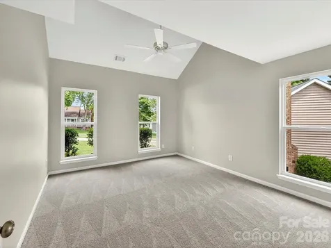 9716 Pernell Lane Charlotte NC 28213