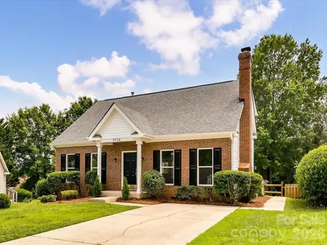 9716 Pernell Lane Charlotte NC 28213