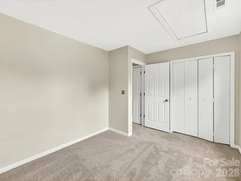 9716 Pernell Lane Charlotte NC 28213