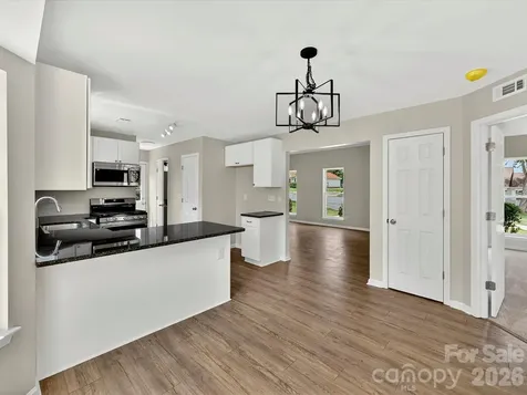 9716 Pernell Lane Charlotte NC 28213