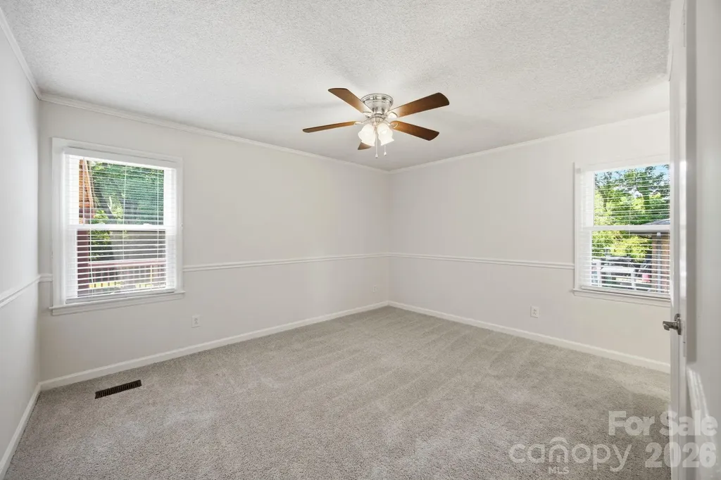 6727 Glenmoor Drive Charlotte NC 28214