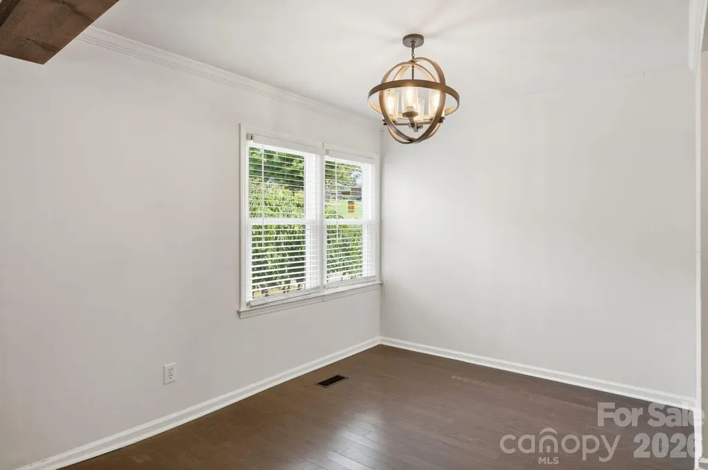 6727 Glenmoor Drive Charlotte NC 28214