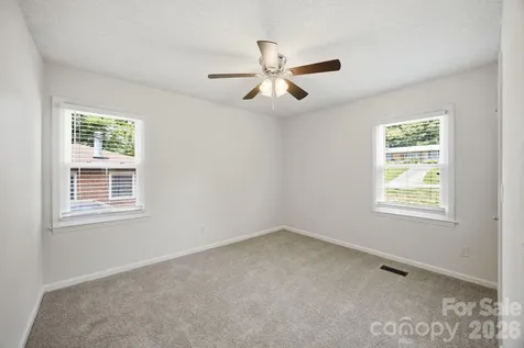 6727 Glenmoor Drive Charlotte NC 28214