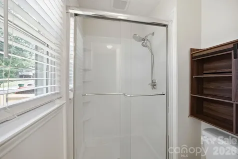 6727 Glenmoor Drive Charlotte NC 28214