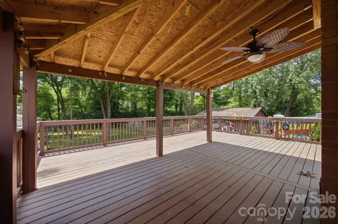 6727 Glenmoor Drive Charlotte NC 28214