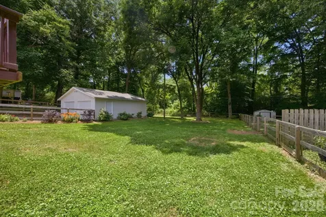 6727 Glenmoor Drive Charlotte NC 28214