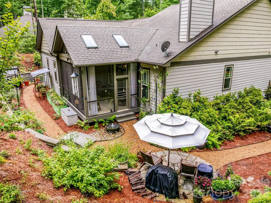 151 Monarch Road Hendersonville NC 28739