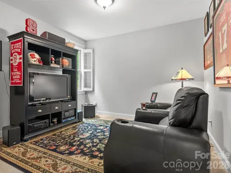 151 Monarch Road Hendersonville NC 28739