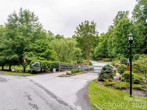 151 Monarch Road Hendersonville NC 28739