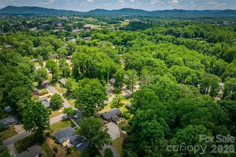 200 Falls Street Morganton NC 28655