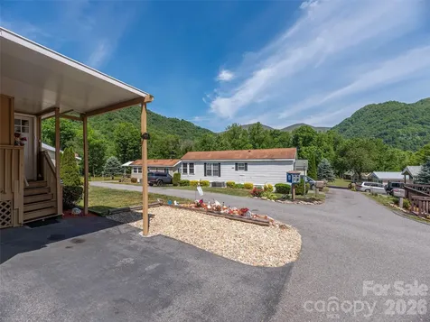 4 Levi Drive Maggie Valley NC 28751