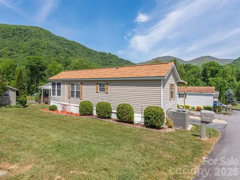 4 Levi Drive Maggie Valley NC 28751