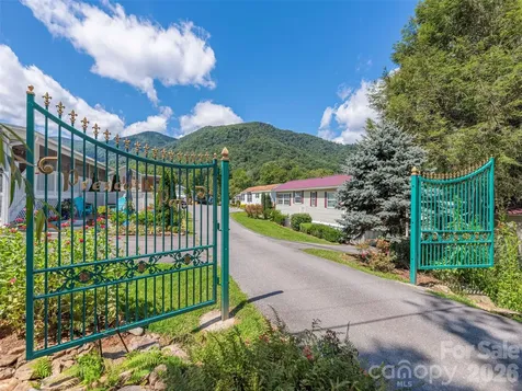 4 Levi Drive Maggie Valley NC 28751